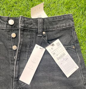 Zara High-Rise Mom Fit Trendy Denim Shorts