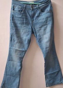 Mid-Rise Flared, Stretch DNMX jeans