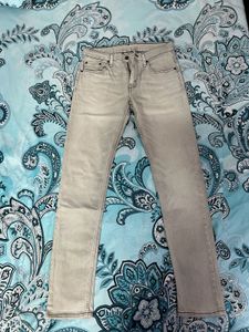 Levi’s Gray Slim Jeans 512 Fit (30w/32L)