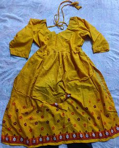 Nayra Kurta Set with bottoms (women's)