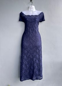 Elegant Lace Midi Dress