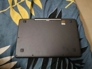 Asus mini windows touch laptop bacome Tab