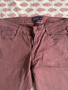 Women&#39;s trousers