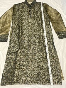 Thread Work Kurta