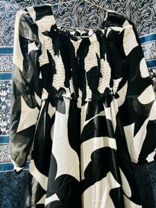Black &amp; White Print Maxi Dress