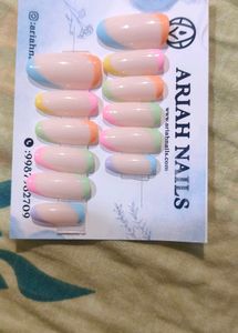 Press-On Nails: French Tip Glitter