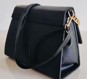 Chic Black Crossbody Bag