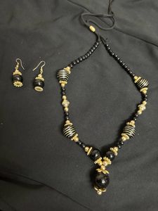 Black N Gold Set