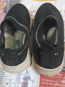 I Wanna Sell Babyboy Shoes.