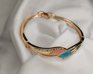 Elegant Bangle Bracelet