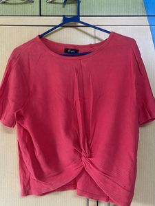 peach top by People 🌷