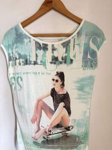 BERSHKA BEAUTIFUL Graphic Print Tee