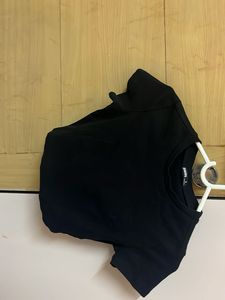 Black Short Sleeve Basic Tee