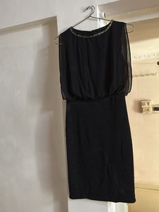Elegant Black Sheath Onepiece 👗