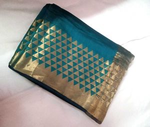 Green Sari with Triangle Wide Golden Border