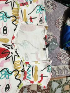 Abstract Graphic Print Tee