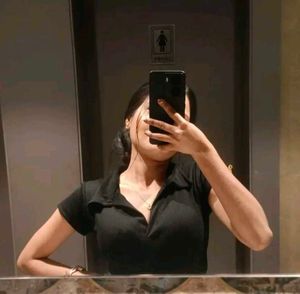 Black  top🌻