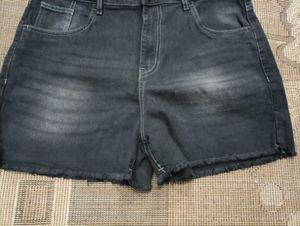 B@70 Size-34 Sumner Short