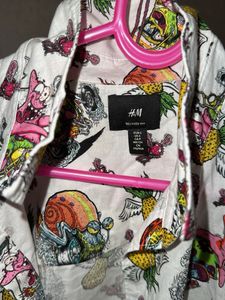 H&amp;M RELAXED FIT SpongeBob Shirt