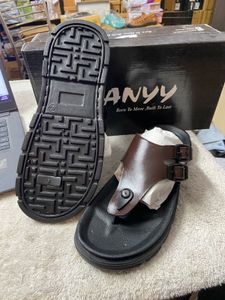 Banyy Trendy Brekin Style Slipper