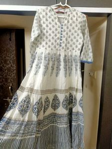 SANGRIA WHITE Embroidery Anarkali