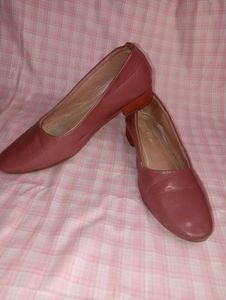 Women's Pink Ballerina With Comfortable Mini Heels