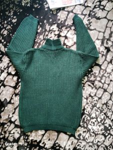 Cozy Green Knitted Sweater 💚