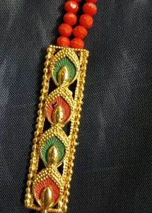 Gold-tone Floral Necklace