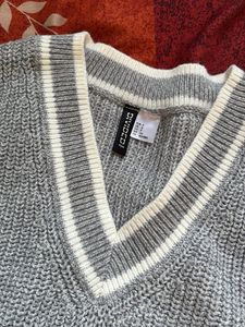 Gray Knitted Cozy Sweater Vest 🌸