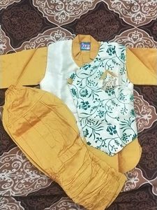 Boy&#39;s Festive 3-Piece Set