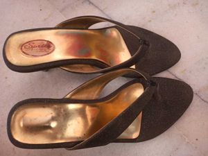 Elegant Black Flats