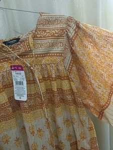 Beautiful Dress for Sale – (XS)
