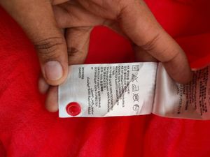🎀SELL🎀H&amp;M Georgette Red Top NEW WITHOUT TAG