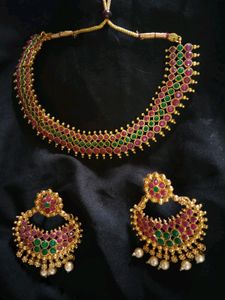 Trendy Jewellery Sets
