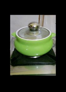Ceremic Bowl With Glass Lid