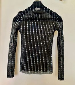 Holographic Top