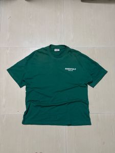 Essential tee