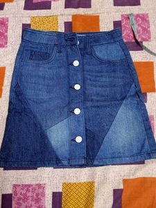Stylish Denim Mini Skirt with Button Detail