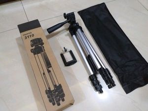 🆕 Portable Camera Tripod with Three- Dimensional Head &amp; Quick Release Plate For All Camera &amp; Mobile