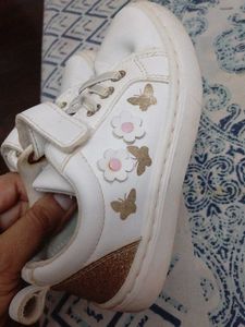 Girl Shoes.. Pantaloons Brand