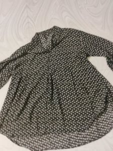 BLACK PRINTED TOP