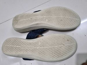 Hush Papies Women Sleeper Very Heavy Quality