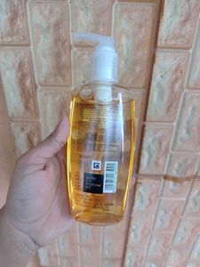 Neutrogena Deep Clean Face Wash