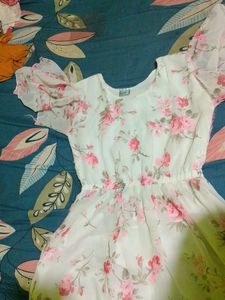 Jiso Bi Chahiye Wo Le Sakte Hai