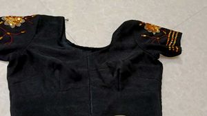 styled black saree with blouse party&#39; wear