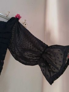 Black Puff Sleeve Top