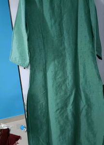 Green Embroidered Kurta