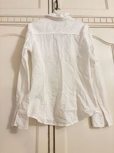 GUESS Slim Fit Stylish Shirt