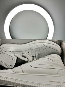 White NIKE AIR JORDAN