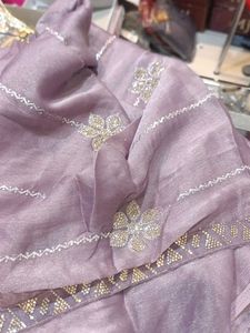 Embroidered Lilac Saree (Issue)
